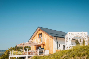 Herb haven Exclusive Cottage with Jacuzzi & Sauna